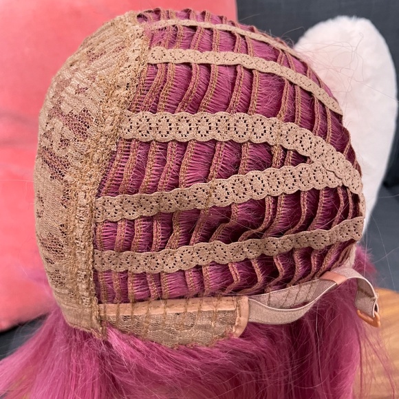 Wig ARDA WIGS Inigo Classic Wig in WINE Colour - Picture 10 of 13